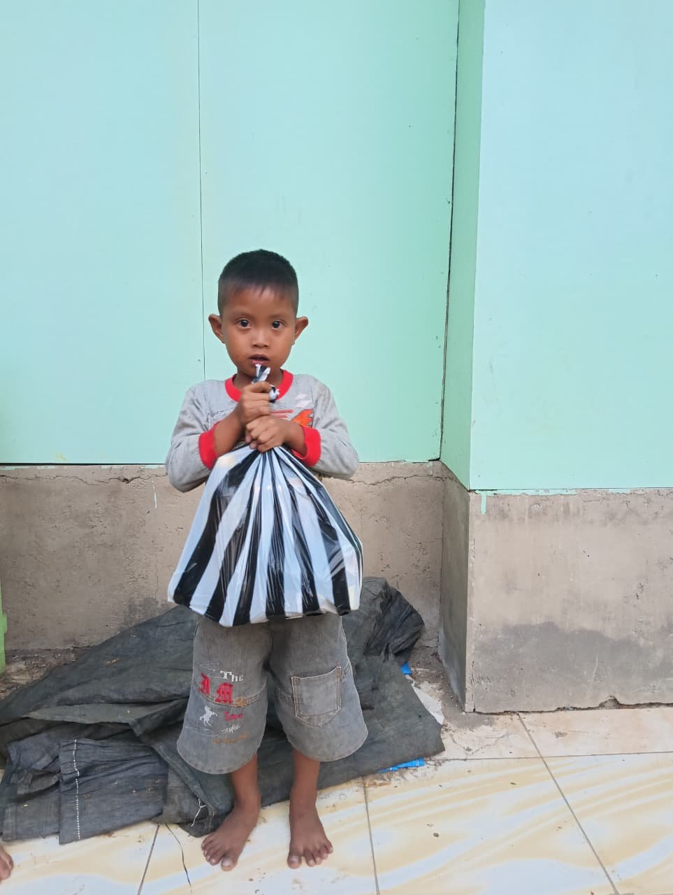 Paket Sembako Untuk Anak Yatim